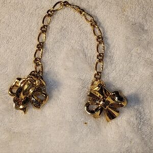 Vintage Trifari Gold-Tone Bow Sweater Guard Brooch with Chain